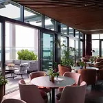 Ξενοδοχείο Radisson Blu Caledonien Hotel, 4*