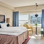 Radisson Blu Caledonien Hotel, 4*