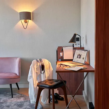 Caledonien Hotel 4*