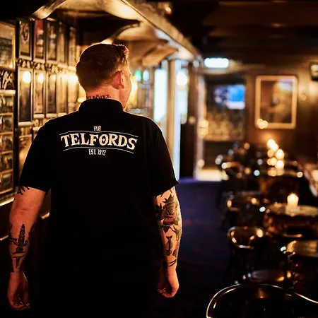 ラディソン ブルー カレドニアン クリスチャンサン ホテル 4*