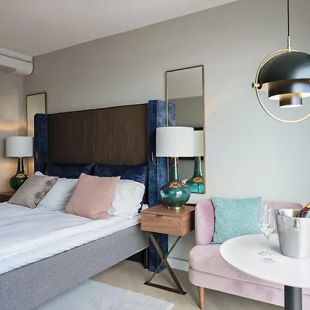 ラディソン ブルー カレドニアン クリスチャンサン クリスティアンサン