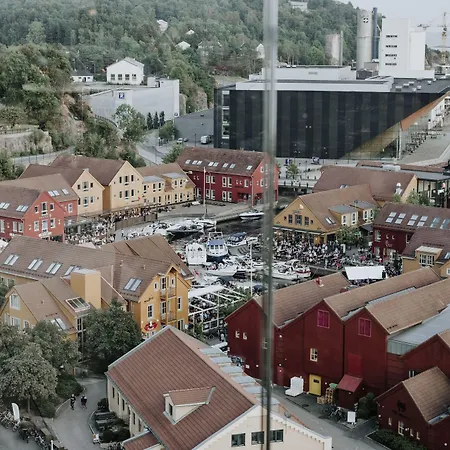 Hotel Radisson Blu Caledonien Hotel, 4*