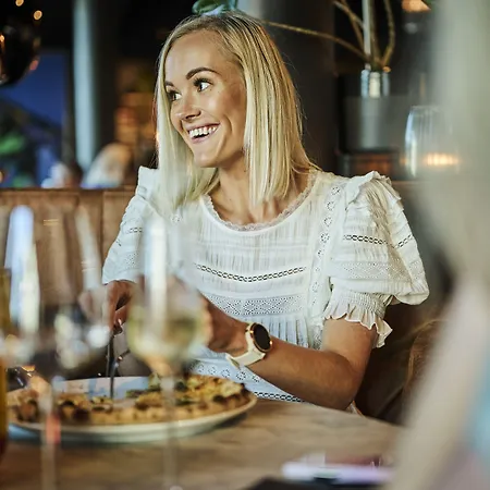 ラディソン ブルー カレドニアン クリスチャンサン クリスティアンサン