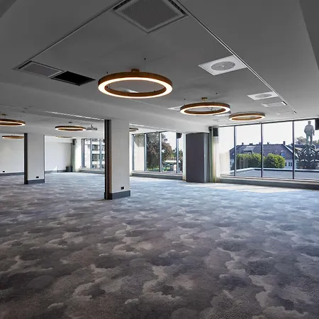 ホテル ラディソン ブルー カレドニアン クリスチャンサン クリスティアンサン