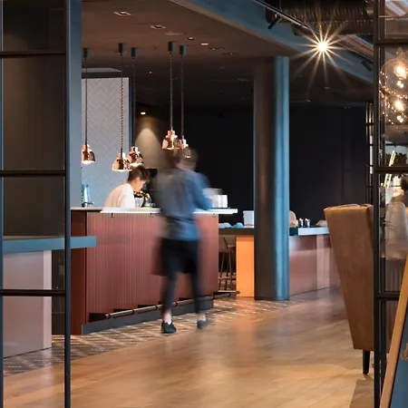 Hotel Radisson Blu Caledonien Hotel, 4*