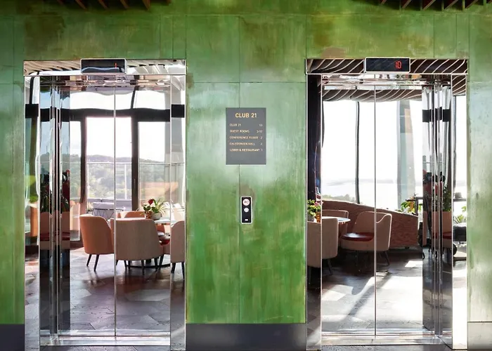 Radisson Blu Caledonien Hotel, 4*