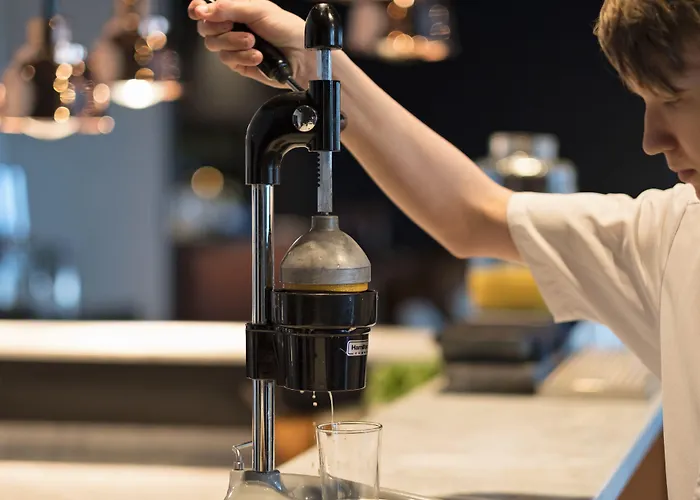 Hotel Radisson Blu Caledonien Hotel, 4*