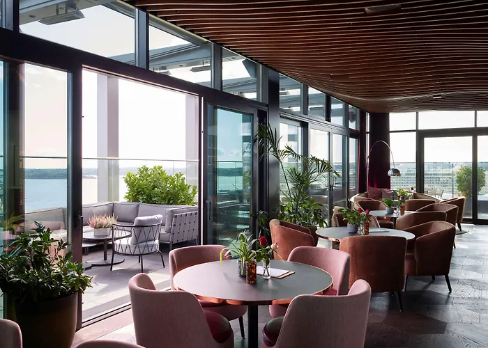 Hotel Radisson Blu Caledonien Hotel, 4*