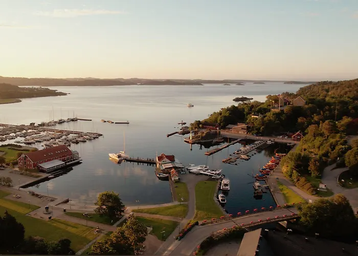 Hotel Radisson Blu Caledonien Hotel, 4*