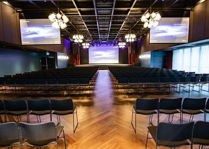 Radisson Blu Caledonien Hotel, 4*