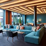 Radisson Blu Caledonien Hotel, فندق 4*