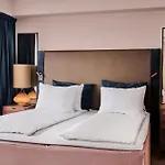 Radisson Blu Caledonien Hotel, 4* كريستينساند