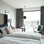 فندق Radisson Blu Caledonien Hotel, 4*
