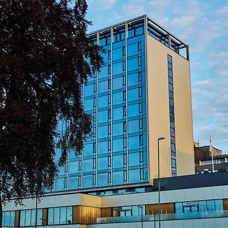 Ξενοδοχείο Radisson Blu Caledonien Hotel, 4*