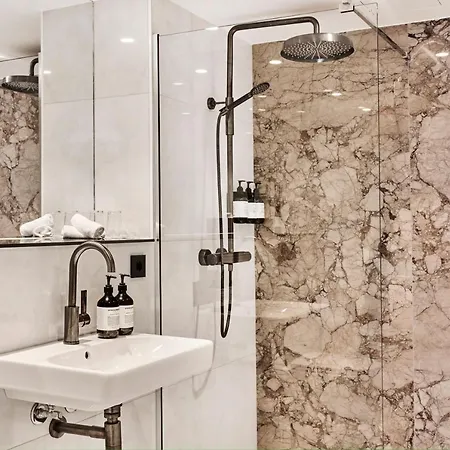 Radisson Blu Caledonien Hotel, Ξενοδοχείο Κρίστιανσαντ