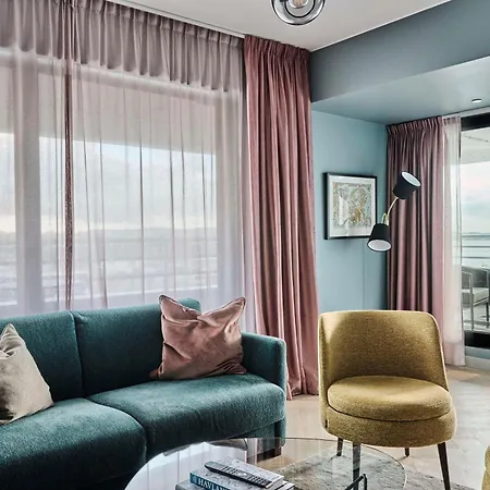 Radisson Blu Caledonien Hotel, Ξενοδοχείο