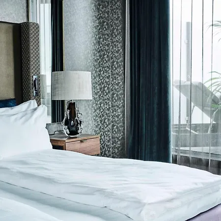 Ξενοδοχείο Radisson Blu Caledonien Hotel,